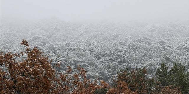 Yozgat'ın yüksek kesimlerine kar yağdı