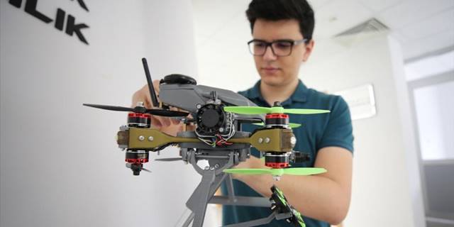 Genç girişimci tasarladığı araçlarla savunma sanayisine destek sunacak