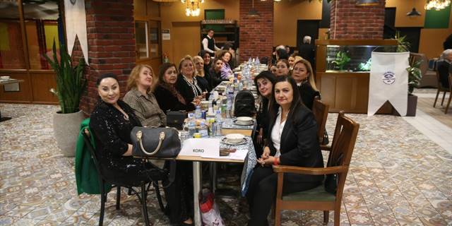 Taş Mektep Kayseri Lisesi Mezunları Derneği, emekli öğretmenlerini buluşturdu