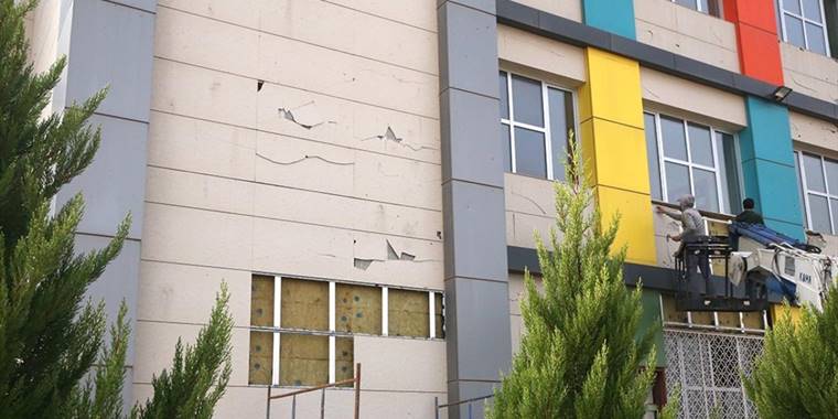 YPG/PKK'lı teröristlerin hedefi olan okullarda terörün izleri siliniyor