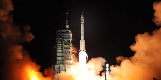 Çin, uzay istasyonuna göndereceği yeni taykonot ekibini açıkladı