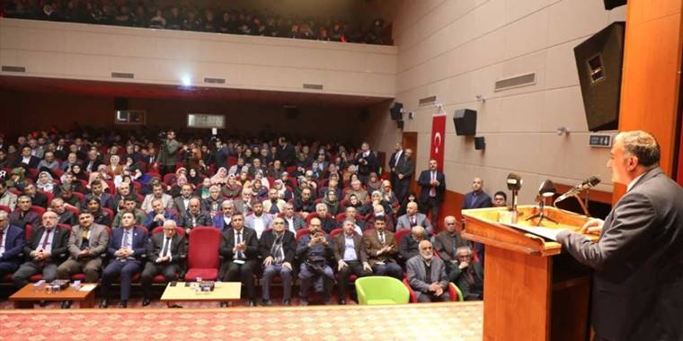 Yazar Mustafa Asım Köksal, Develi'de anıldı