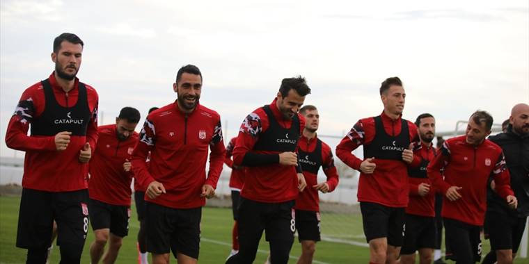 Sivasspor'un Antalya kampı devam ediyor