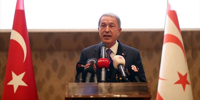 Bakan Akar: Yunanistan'da bazı siyasiler, yaptığımız çalışmaları, barış girişimlerini sabote, tahrip ediyor