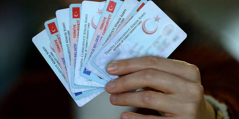 Türkiye nüfusunun yaklaşık yüzde 85'i çipli kimlik kartına geçti