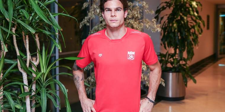 Sivassporlu Charisis, UEFA Avrupa Konferans Ligi'nde şampiyonluğa inanıyor