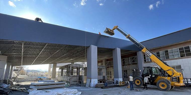 Modernize edilen Türkgözü Gümrük Kapısı'ndaki çalışmalar büyük oranda tamamlandı