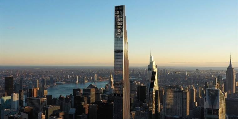 New York'ta yapımı tamamlanan 'dünyanın en ince gökdeleni' yeni sahiplerini bekliyor