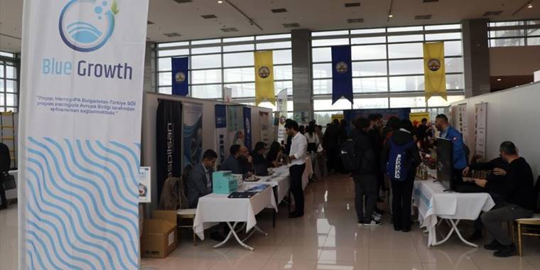 Anız yakmak topraktaki faydalı bakteri ve organik maddeleri yok edip verimi düşürüyor