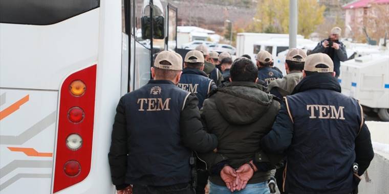 Mardin merkezli 9 ilde PKK/KCK'ya yönelik operasyonda 32 şüpheli gözaltına alındı