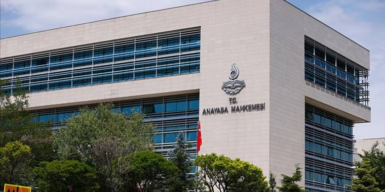 Anayasa Mahkemesinden aleni olmayan konuşması kaydedilen kişinin başvurusunda hak ihlali kararı