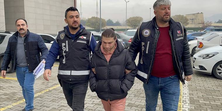 Erzincan'da sahte doktor ambulansla hasta naklederken yakalandı