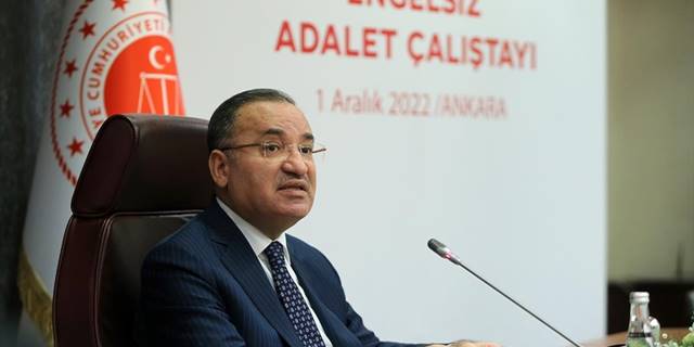 Adalet Bakanı Bozdağ: Engelli vatandaşlarımızla ilgili bir hukuk terimleri sözlüğü hazırlama kararı aldık