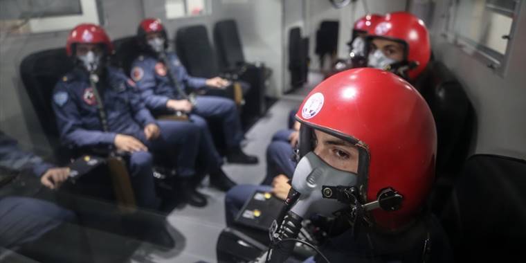 "Türkiye'nin ilk uzay yolcusu" adayları Eskişehir'deki askeri merkezde eğitiliyor