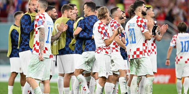 Hırvatistan, adını son 16 turuna yazdırdı