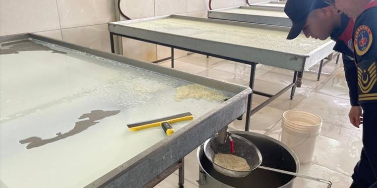 Altındağ'da kaçak süt ürünleri üreten işletmeye operasyon