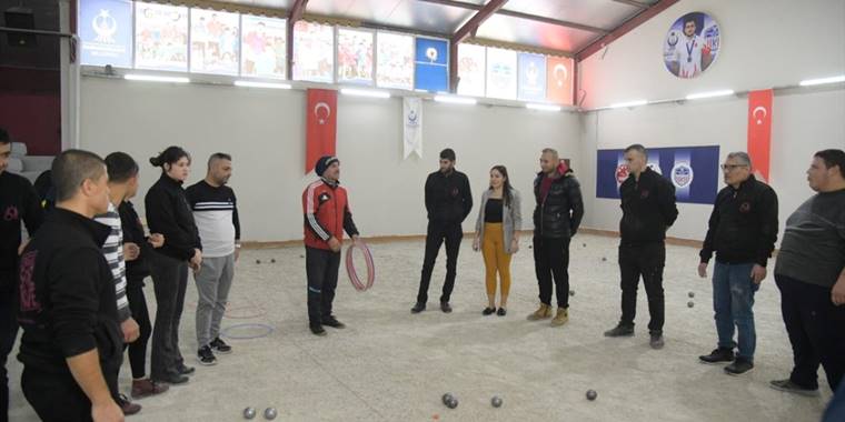 Kahramankazan'da 3 Aralık Dünya Engelliler Günü sergisi açıldı