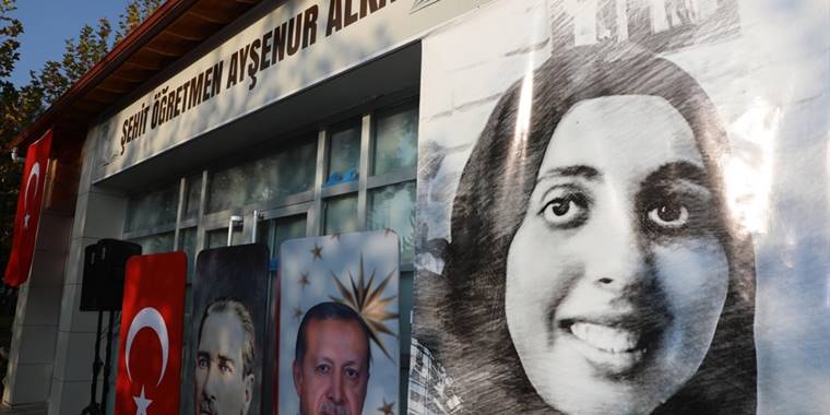 YPG/PKK'lı teröristlerin hayattan kopardığı öğretmenin ismi kütüphanede yaşatılacak