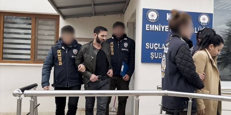 Konya'da internet üzerinden dolandırıcılık yaptıkları iddiasıyla 4 zanlı tutuklandı