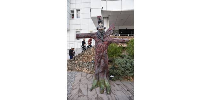 Bahşılı'da öğrenciler "Konuşan Ağaç" ile bilgilerini artıracak