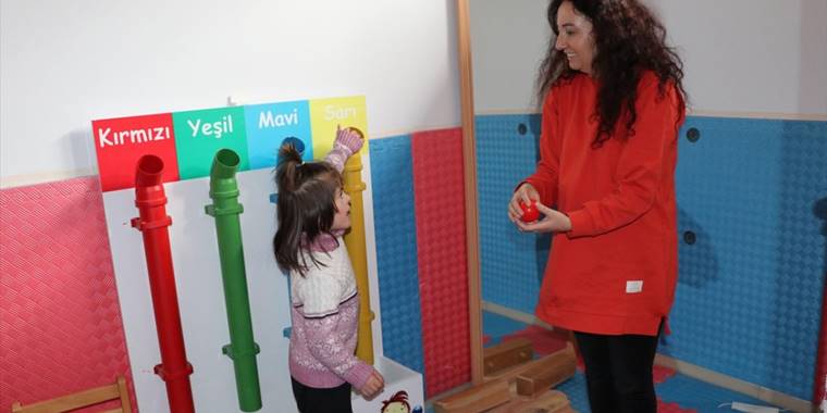 Özel öğrencilerinin mutluluğu onların en büyük sevinci