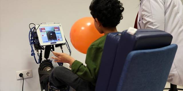 Engelli çocuklarda erken dönemde fizik tedavi başarı oranını artırıyor