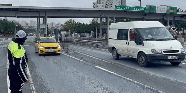 İstanbul'da ticari araçlarda kış lastiği denetimi yapıldı