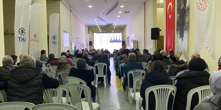 Zonguldak'ta "İlk Evim, İlk İş Yerim" projesiyle yapılacak konutların kura çekimi başladı