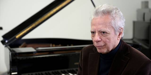 Maestro Rengim Gökmen'e altın madalya