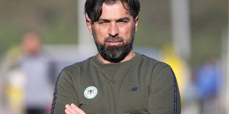 Konyaspor Teknik Direktörü İlhan Palut, takımının üst sıralarda kalmasını istiyor: