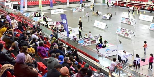 Kayseri Büyükşehir Belediyesi Spor AŞ yetenek taramasına 220 çocuk katıldı