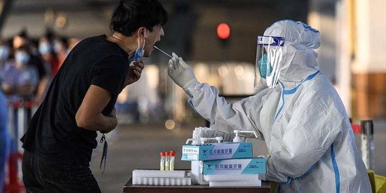 Pekin'de bazı kamuya açık alanlarda negatif test sonucu gösterme zorunluluğu kaldırıldı