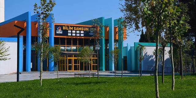 Samsun'da TEKNOFEST kapsamında inşa edilen bilim merkezleri öğrenci alımına başladı