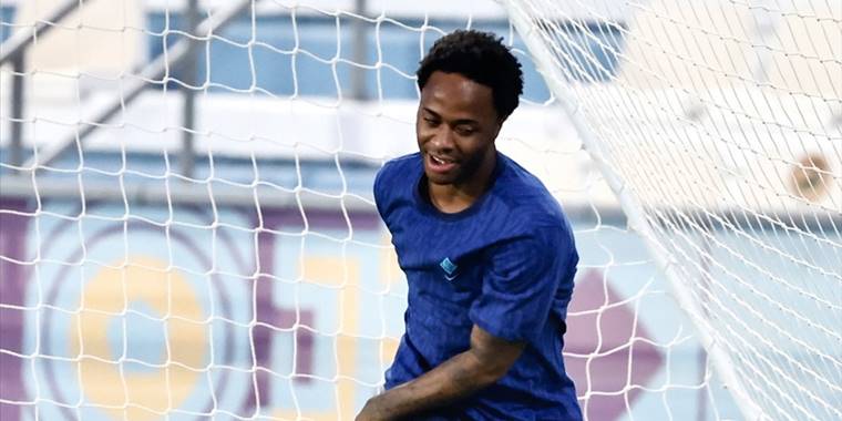 İngiliz futbolcu Raheem Sterling yeniden Katar'a dönüyor