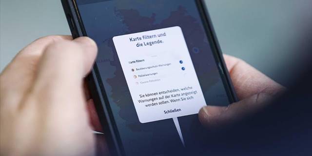 Almanya'da afet uyarısı denemesi çerçevesinde telefonlarda siren çaldı