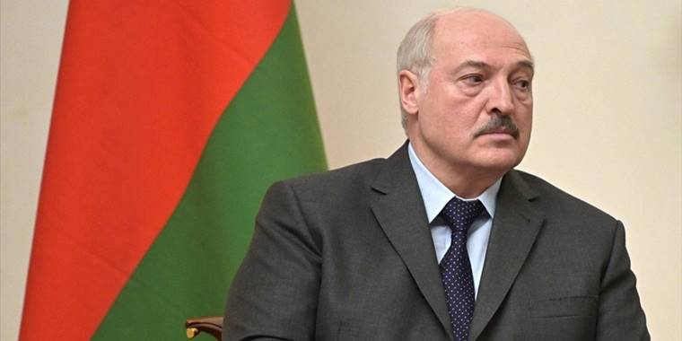 Belarus Cumhurbaşkanı Lukaşenko, bazı hükümlüler için af yasası imzaladı