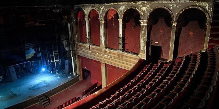 Lübnan'ın ünlü Piccadilly Tiyatrosu 22 yıldır perdelerini yeniden açmayı bekliyor