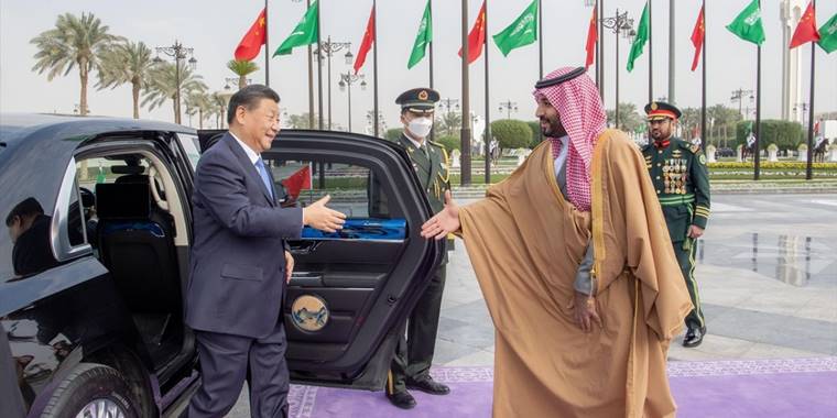 Çin, Körfez bölgesiyle "enerjide yeni ve artan işbirliği modeli" için çalışacak