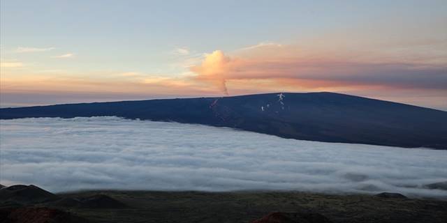 Hawaii'deki Mauna Loa Yanardağı ana otoyol için tehlike oluşturmuyor