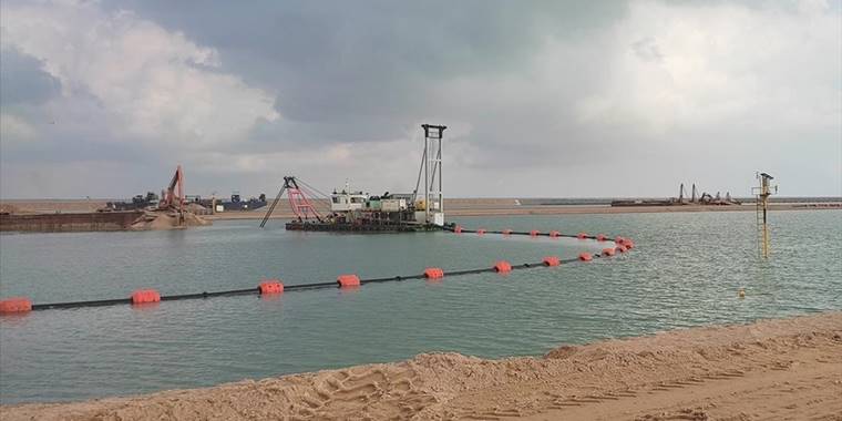 Orta Doğu'nun en büyük limanlarından Irak'taki Büyük Faw'ın inşası hız kesmeden sürüyor