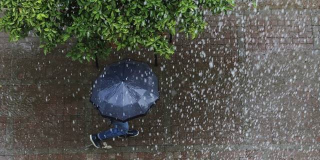 Türkiye hafta sonundan itibaren Akdeniz üzerinden gelen yağışlı sistemin etkisine girecek