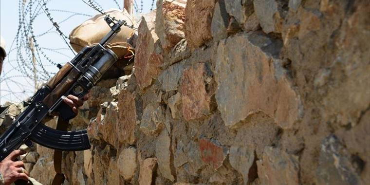 İran'ın önde gelen Sünni din adamlarından Abdulvahid Rigi öldürüldü