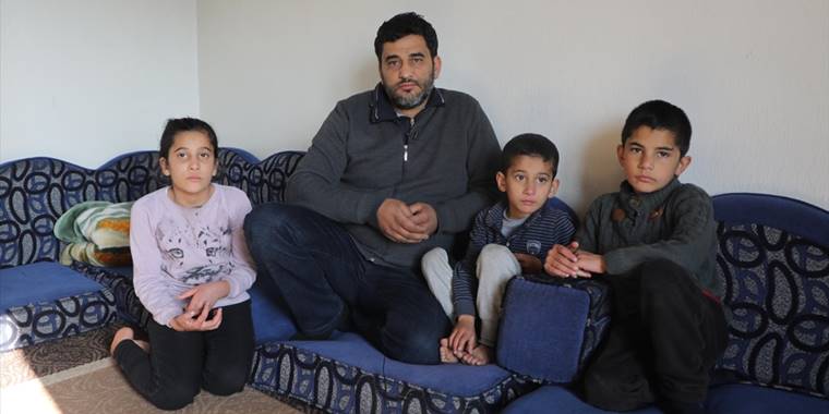 Lübnanlı bir baba, ölen çocuğunun naaşını hastaneden almak için arabasını rehin verdi