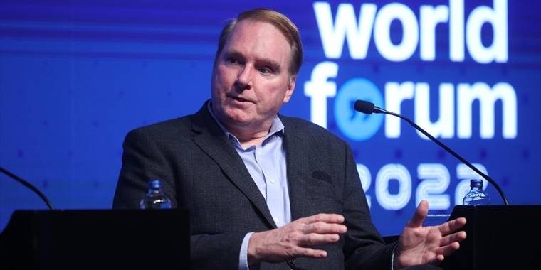 Dijital Medya Uzmanı ve Stratejisti Gilmore: Yapay zeka silahlanma yarışı haline geldi