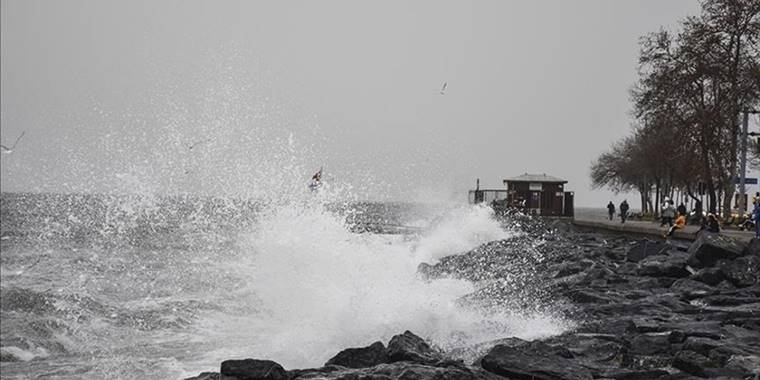 Türkiye'nin bazı bölgeleri için kuvvetli fırtına ve sağanak uyarısı
