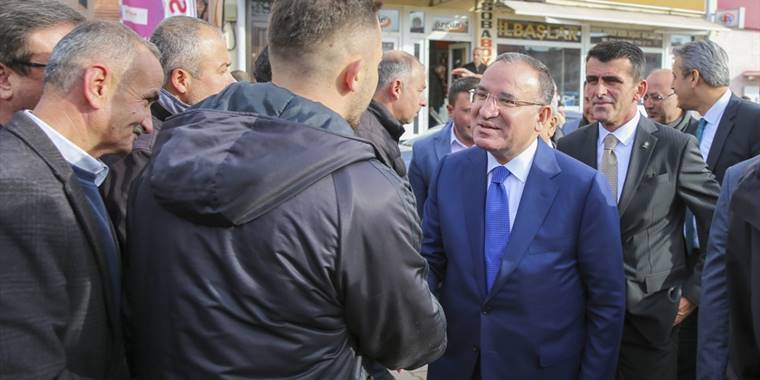 Adalet Bakanı Bozdağ, AK Parti Çandır İlçe Danışma Meclisi Toplantısında konuştu: