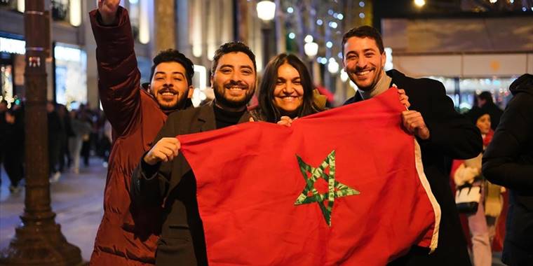 Avrupa'daki Faslılar, ülkelerinin Dünya Kupası'nda yarı finale yükselmesini kutluyor