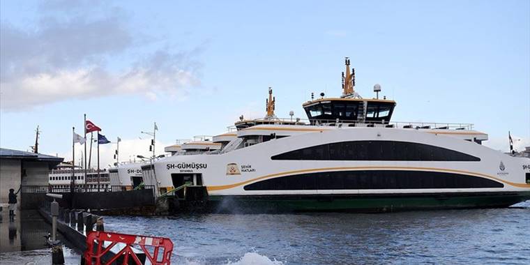 İstanbul’da vapur seferlerine lodos engeli