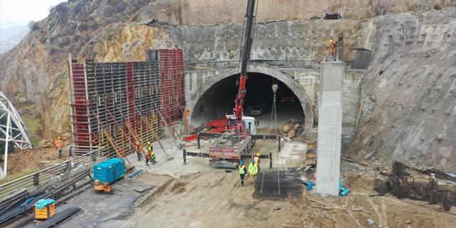 Kuzey Ankara Protokol Yolu Tüneli'ndeki çalışmaların ilk etabı tamamlandı