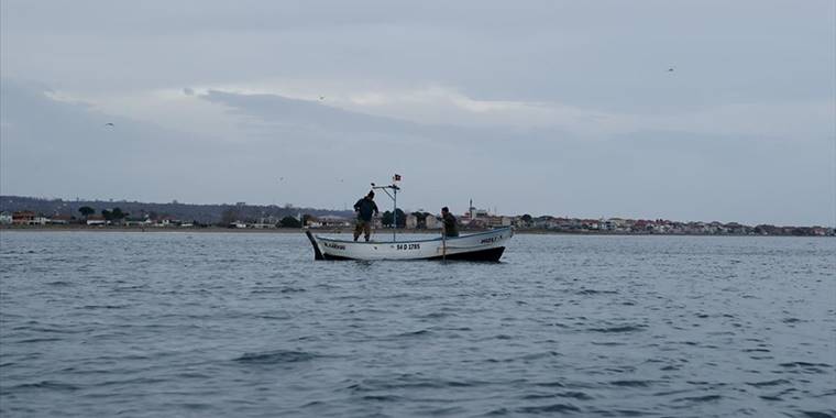 Karadeniz'in sahil köyünde geleneksel balıkçılıkla geçim mücadelesi